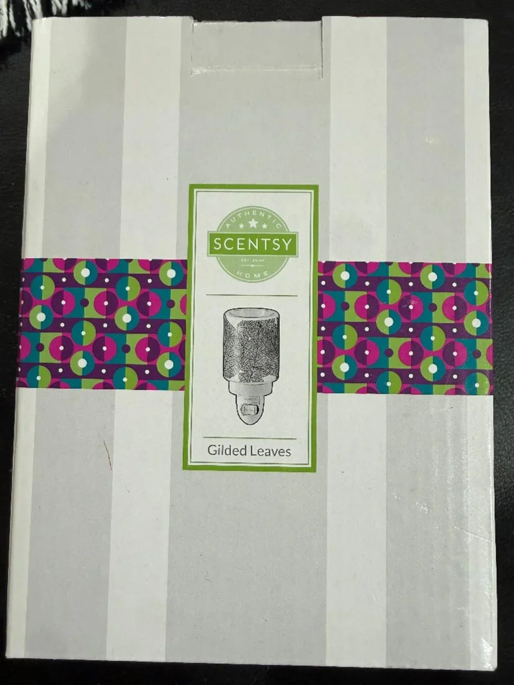Scentsy Glided Leaves Mini Warmer